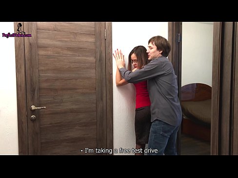 ❤️ I-Sexy Realtor Ijeqeza Ingquza Yakhe kanye Nezingane Zakhe Ngenkathi Ithengisa Ifulethi Lakhe - Krempai Ividiyo yocansi kithi  ❌